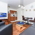 Haus Elfriede, Nordstrand 3 *