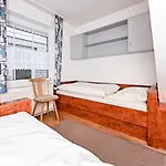 Haus Elfriede, Nordstrand 3 Apartment *